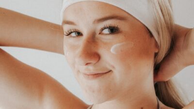woman in white tank top